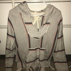 (🏄🏻‍♀️) F21 drug rug hoodie